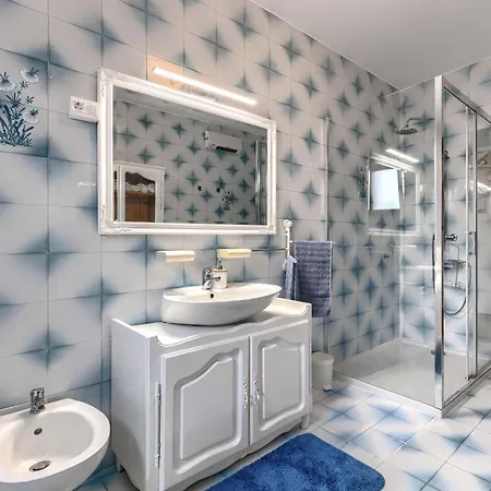 Lorena By Interhome Vikendica *