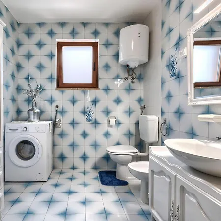 Lorena By Interhome Vikendica *