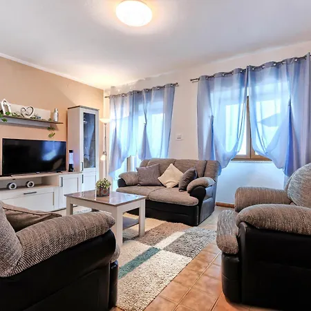 Lorena By Interhome Vikendica *