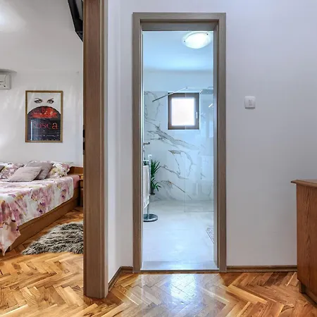 Lorena By Interhome Vikendica