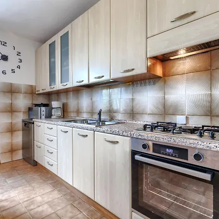 Lorena By Interhome Vikendica