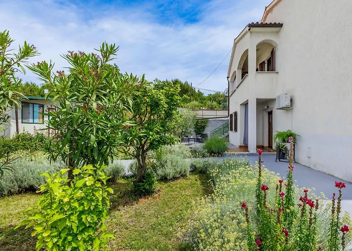 Semesterbostad Lorena By Interhome *