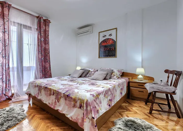 Lorena By Interhome Raša